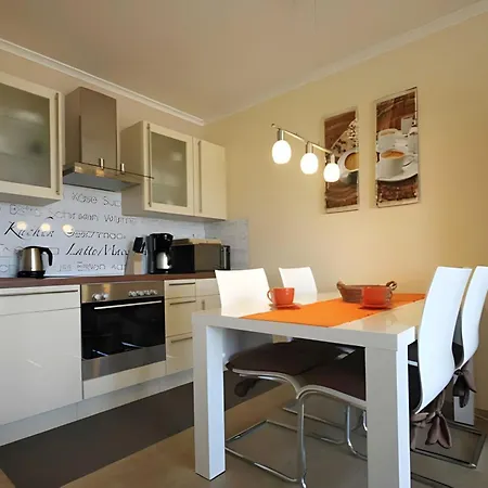Bernstein We 14 Apartment